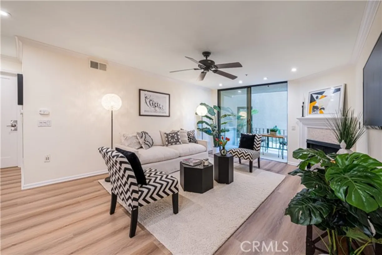 Northern California Real Estate | View 7320 Hawthorn Avenue, 111 | Listing