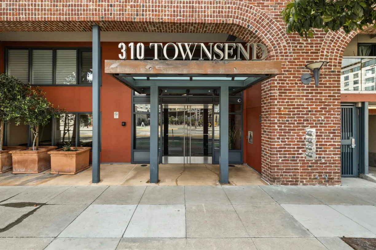 Northern California Real Estate | View 310 Townsend Street, 207 | 1 Bed, 1 Bath
