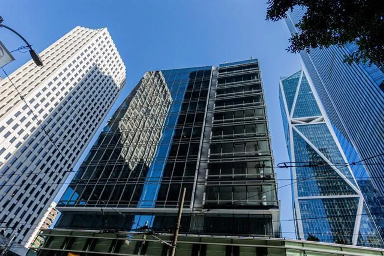Northern California Real Estate | View 301 Mission Street, 18E | 2 Beds, 2 Baths