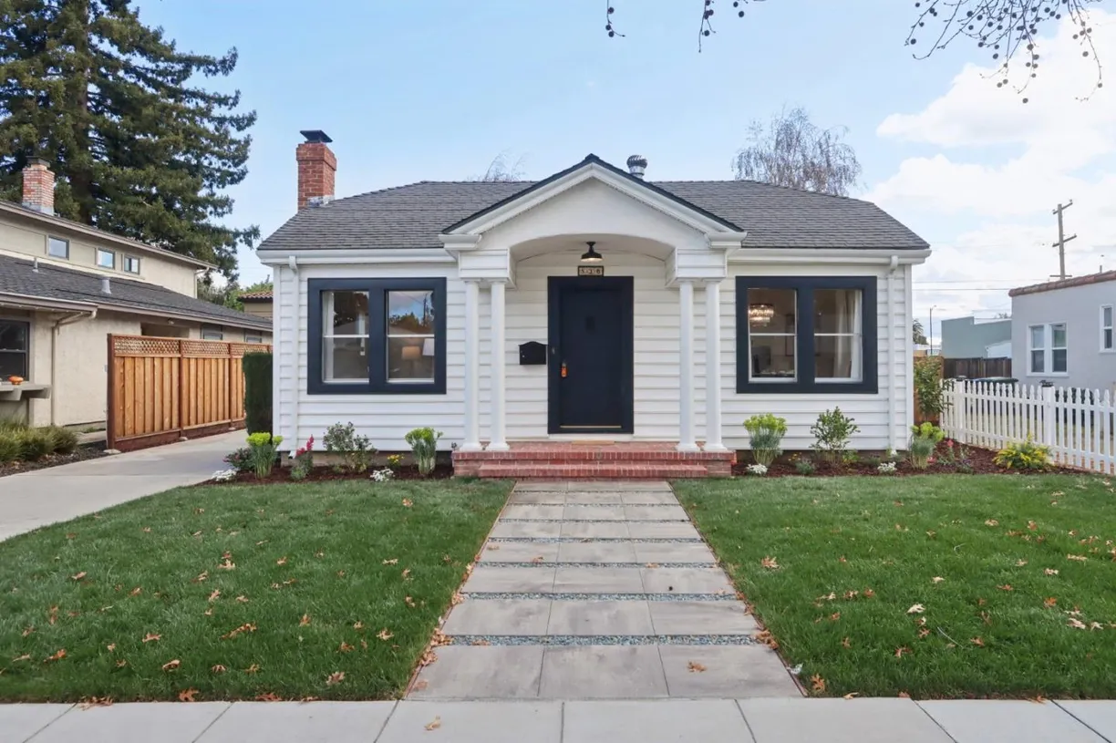 Northern California Real Estate | View 536 S Frances Street | 2 Beds, 1 Bath