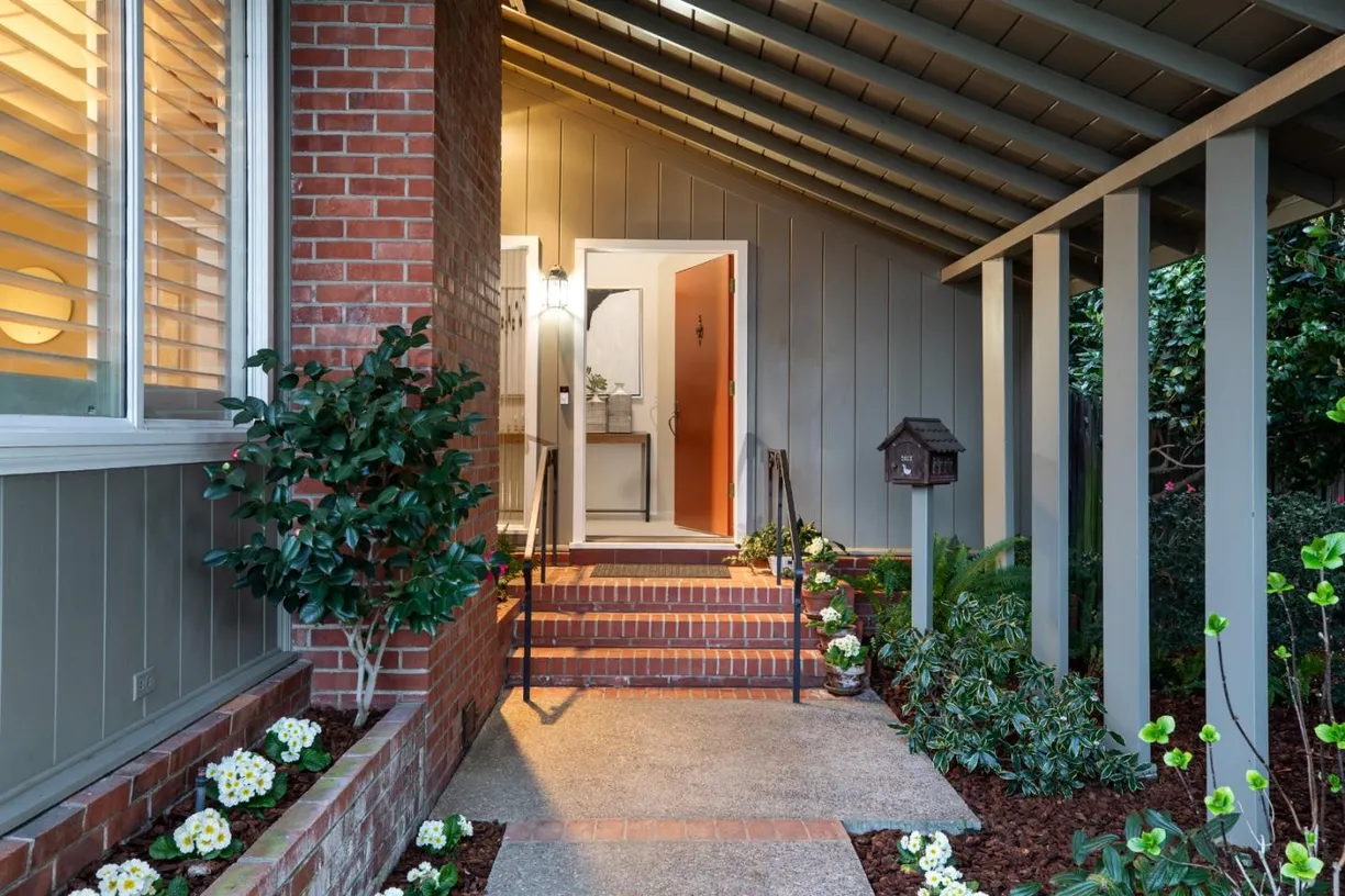 Northern California Real Estate | View 2021 Devereux Drive | Listing