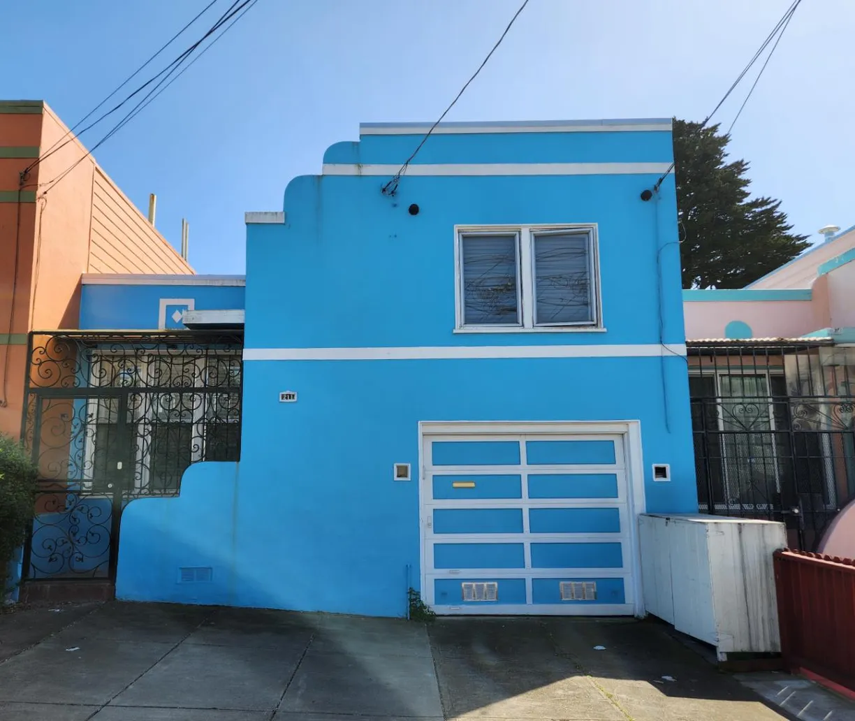 Northern California Real Estate | View 211 Sadowa Street | 2 Beds, 1 Bath