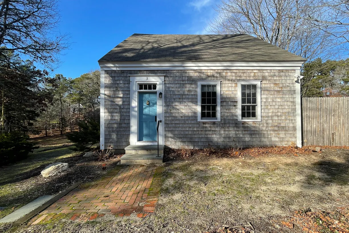 Boston, MA Real Estate | View 3 Seagull | Listing