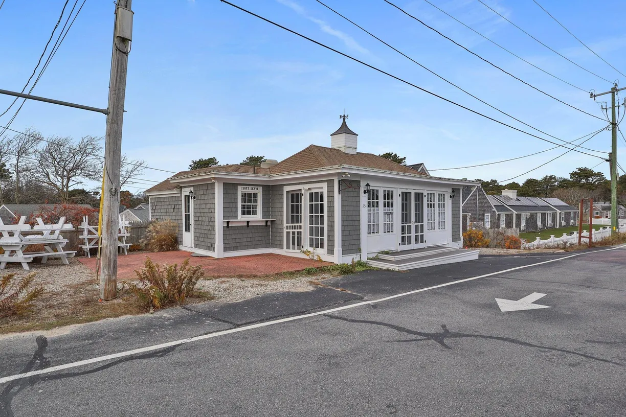 Boston, MA Real Estate | View 15 Sea