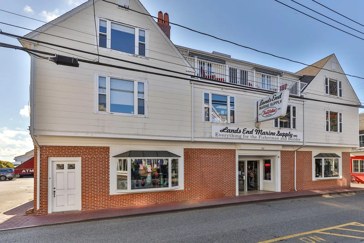 Boston, MA Real Estate | View 337 Commercial | Listing