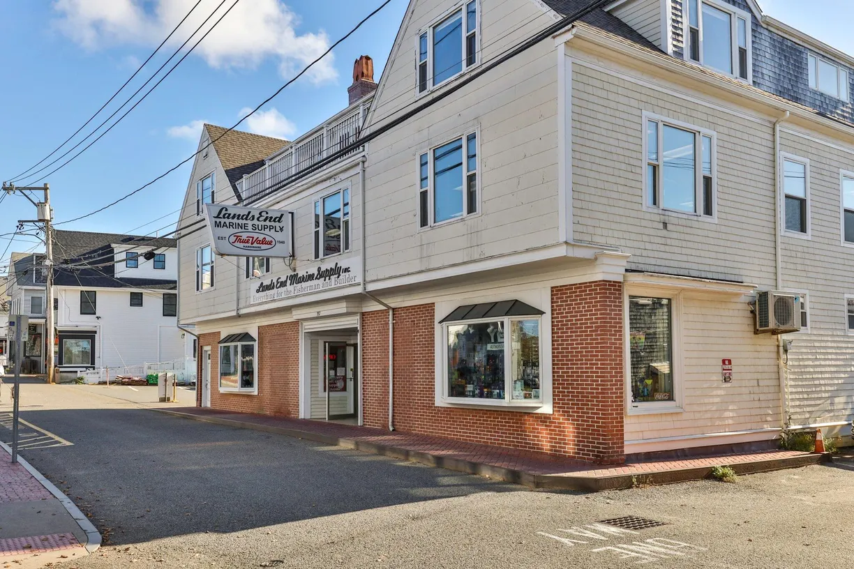 Boston, MA Real Estate | View 337 Commercial | Listing