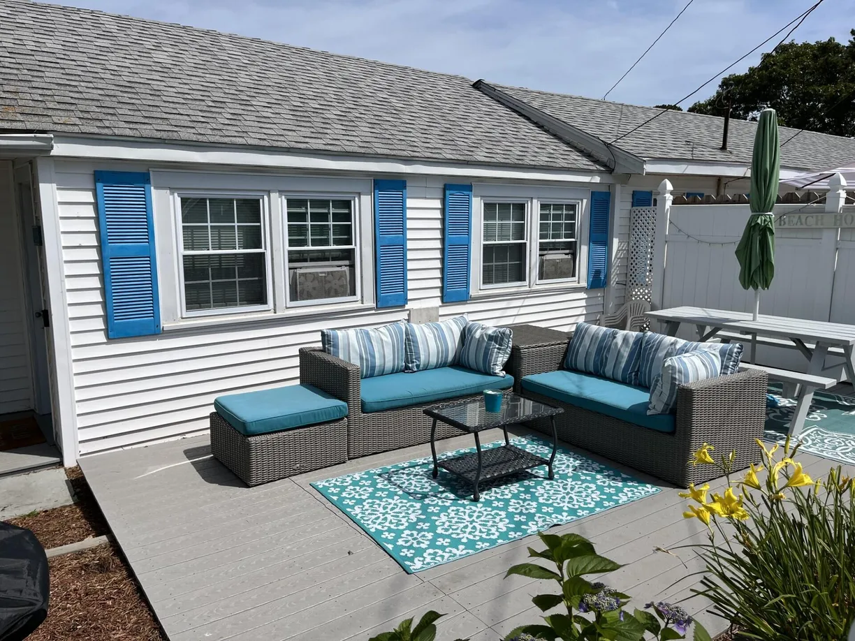 Boston, MA Real Estate | View 226 Old Wharf | 2 Beds, 1 Bath