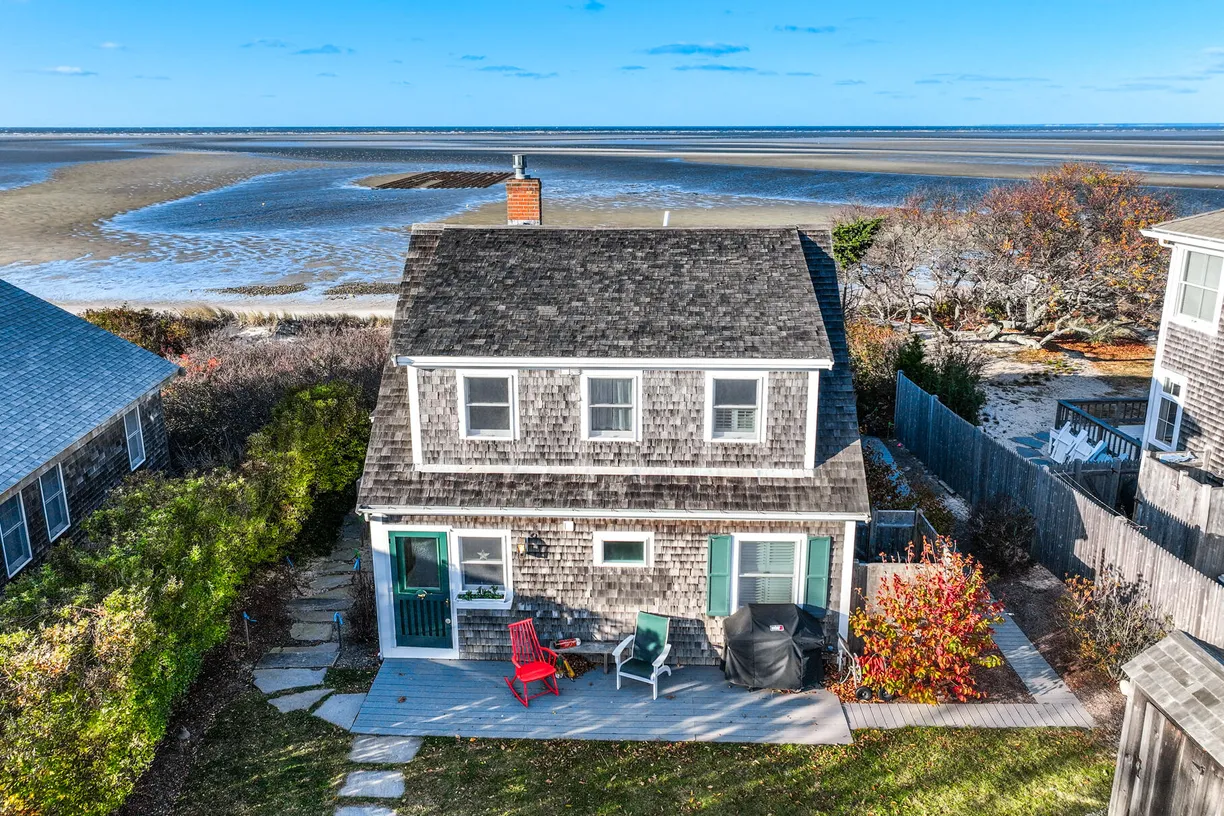 Boston, MA Real Estate | View 240 Robbins Hill | 3 Beds, 2 Baths