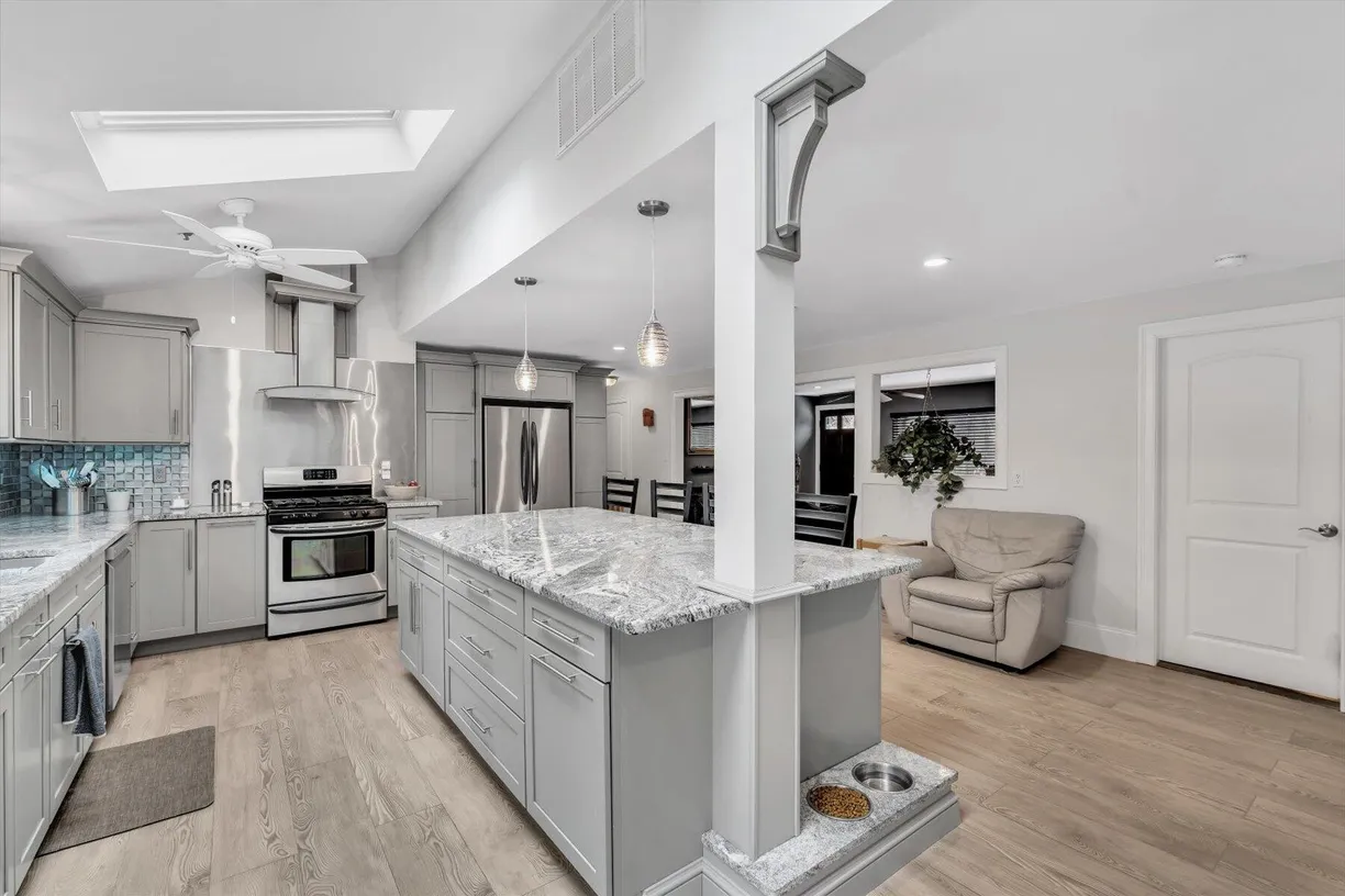 Boston, MA Real Estate | View 426 Mariner | Listing
