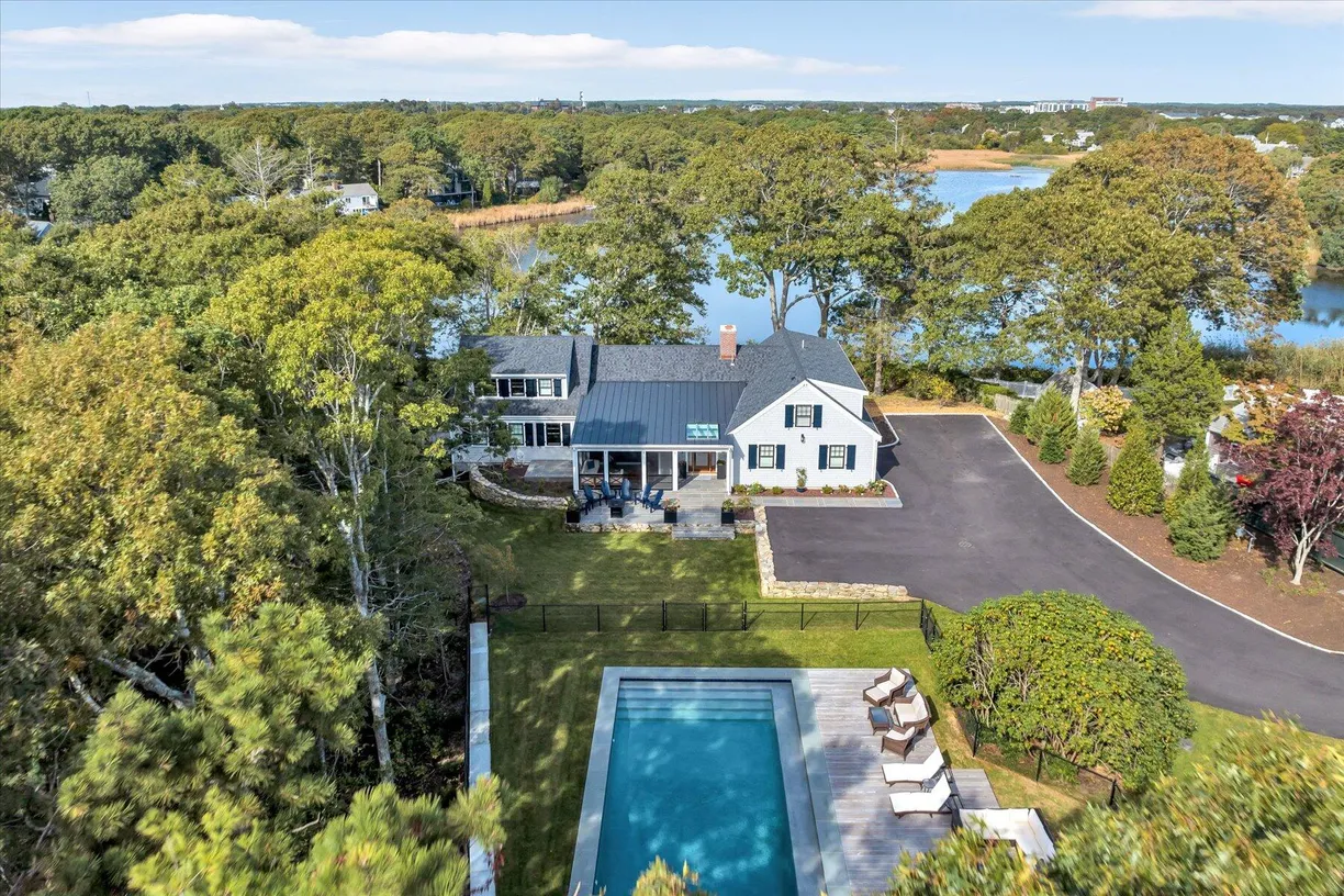 Boston, MA Real Estate | View 16 Walley | 3 Beds, 6 Baths