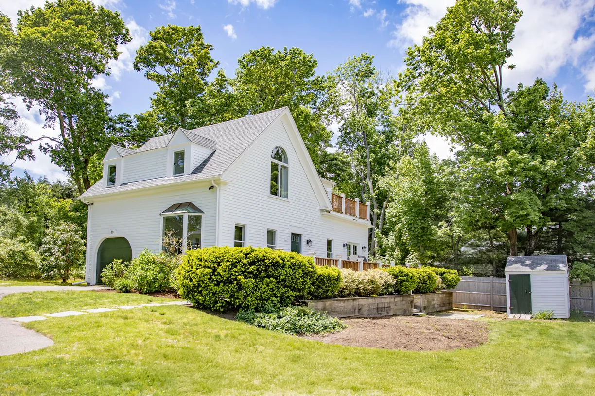Boston, MA Real Estate | View 19 E Bay | Listing