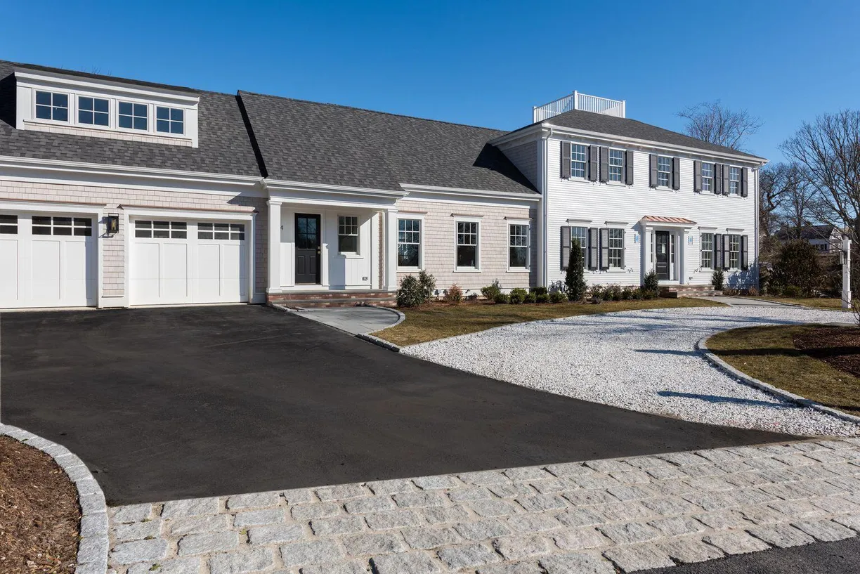 Boston, MA Real Estate | View 6 Levi's | 4 Beds, 5 Baths