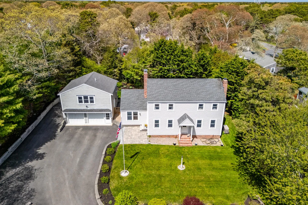 Boston, MA Real Estate | View 10 Kings | 5 Beds, 4 Baths