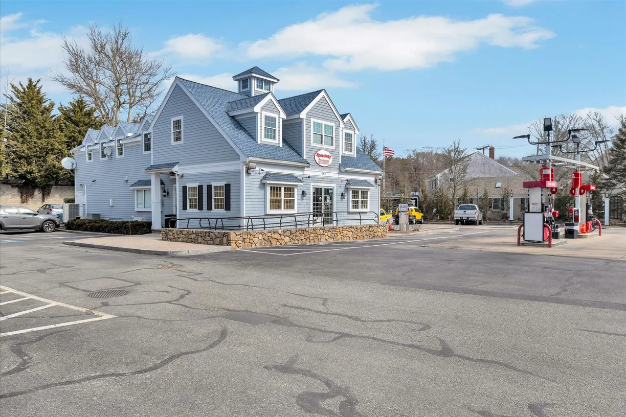 Boston, MA Real Estate | View 804 Main Street | Listing