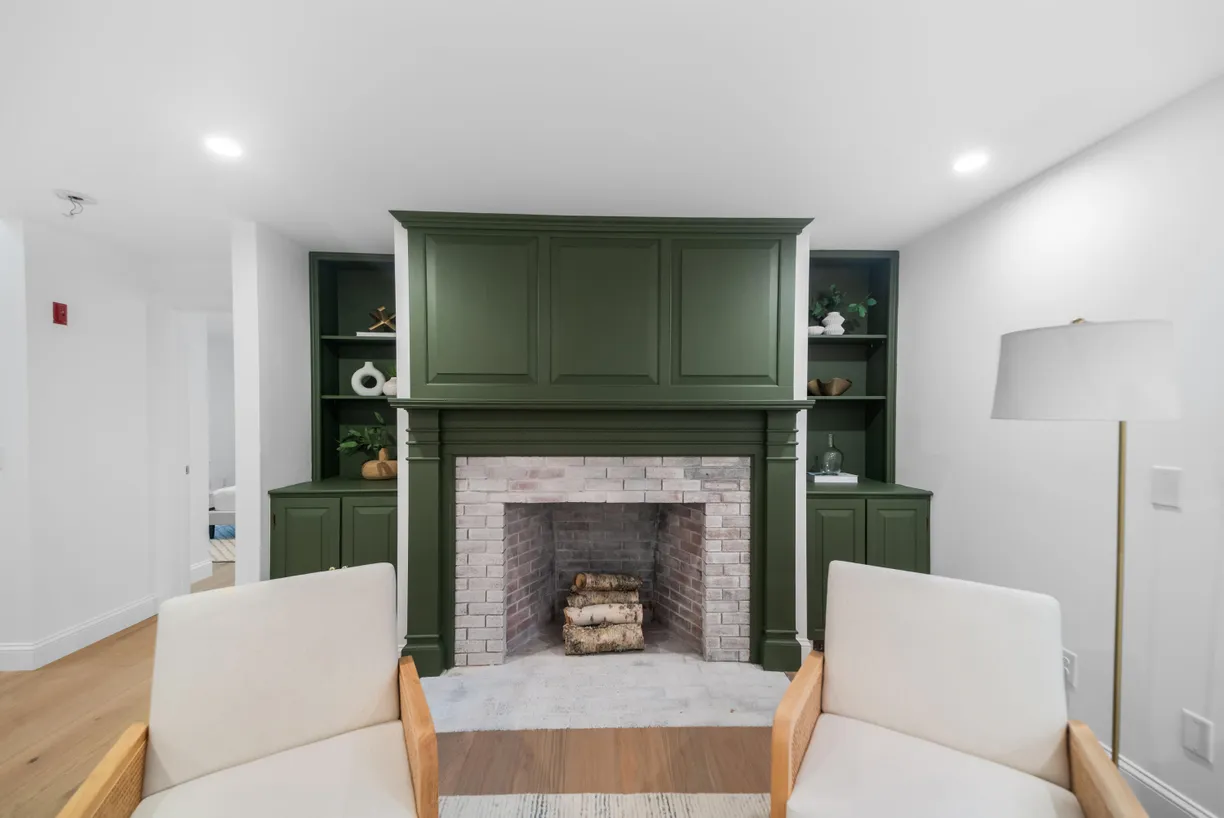 Boston, MA Real Estate | View 3 Sheayer | 5 Beds, 2 Baths