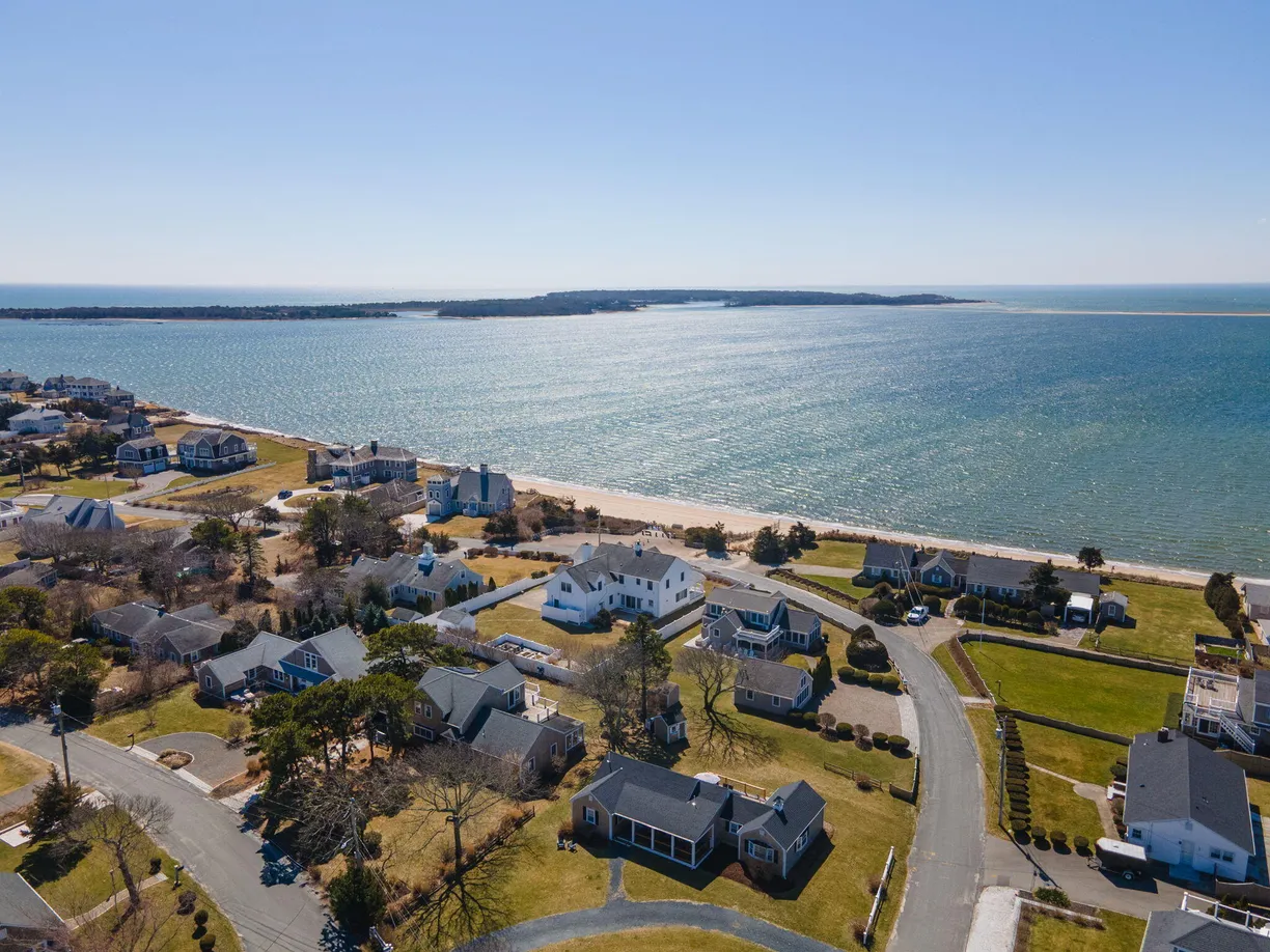 Boston, MA Real Estate | View 15 West | 4 Beds, 2 Baths