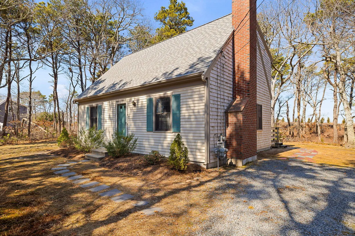 Boston, MA Real Estate | View 114 Searsville | 3 Beds, 2 Baths