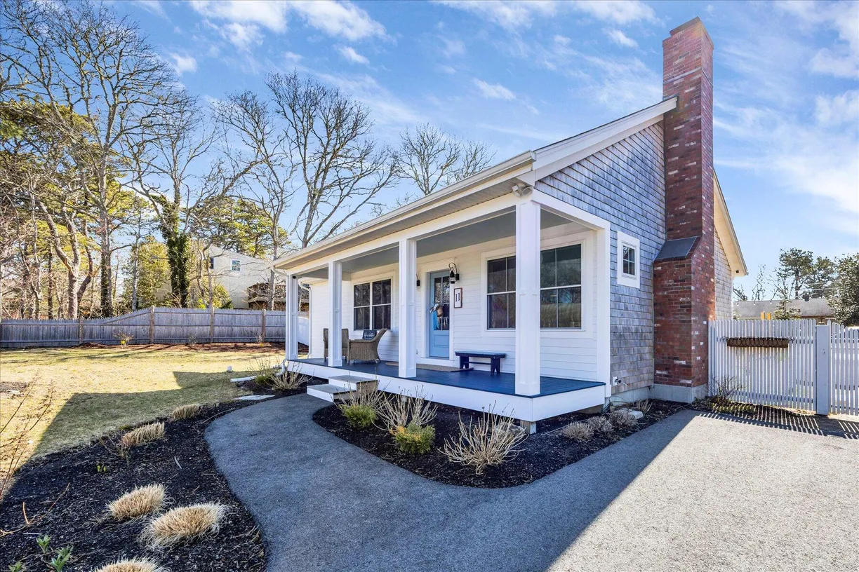 Boston, MA Real Estate | View 11 Kimberley | 3 Beds, 1 Bath