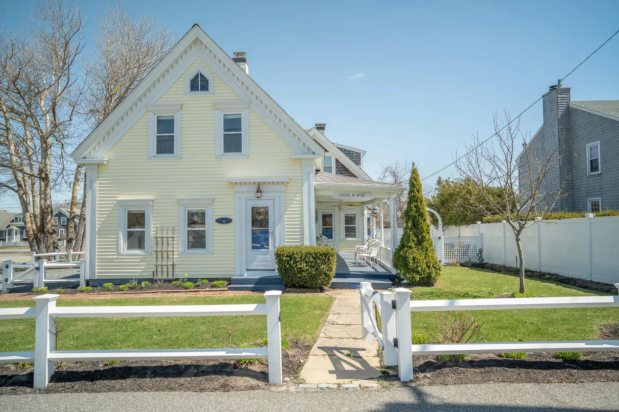 Boston, MA Real Estate | View 136 Depot | 4 Beds, 1 Bath