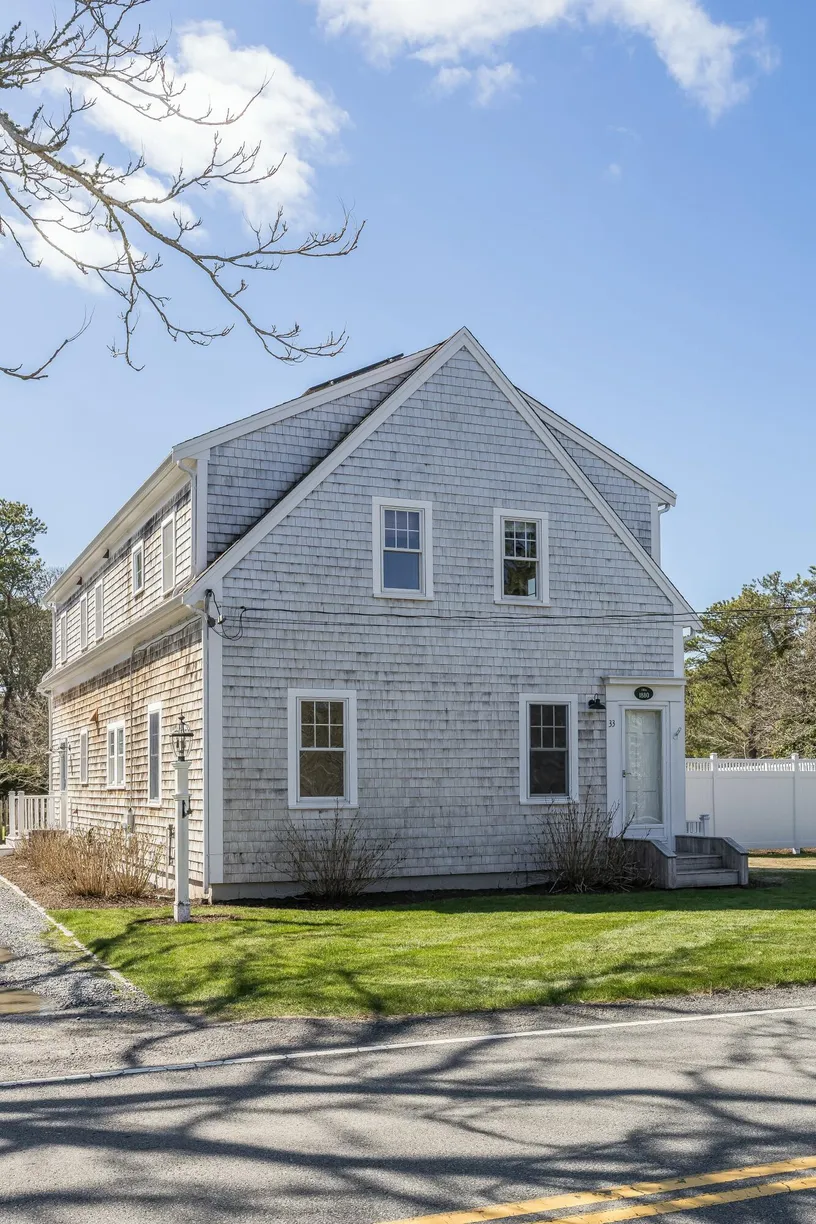 Boston, MA Real Estate | View 33 Queen Anne | Listing