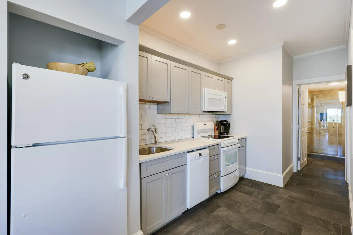 Boston, MA Real Estate | View 261 Linnell Landing | 1 Bed, 1 Bath