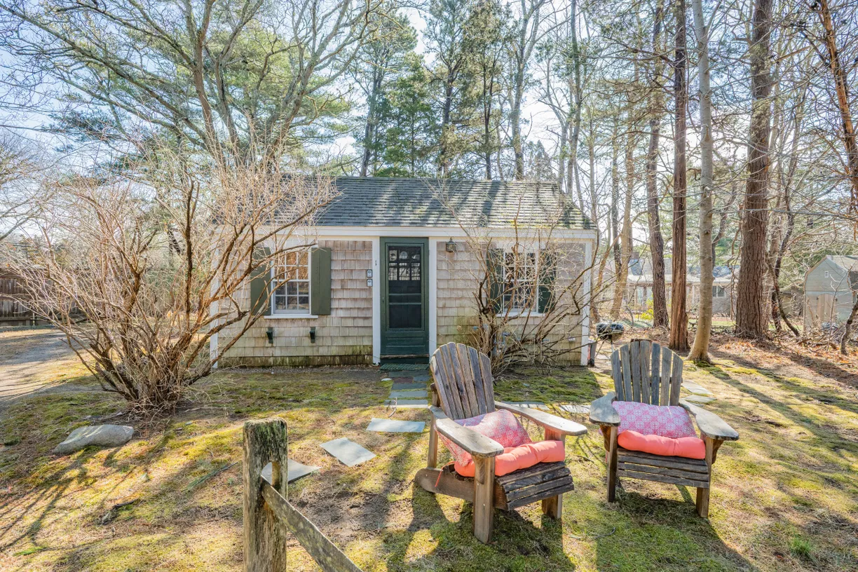 Boston, MA Real Estate | View 1975 State | 1 Bed, 1 Bath