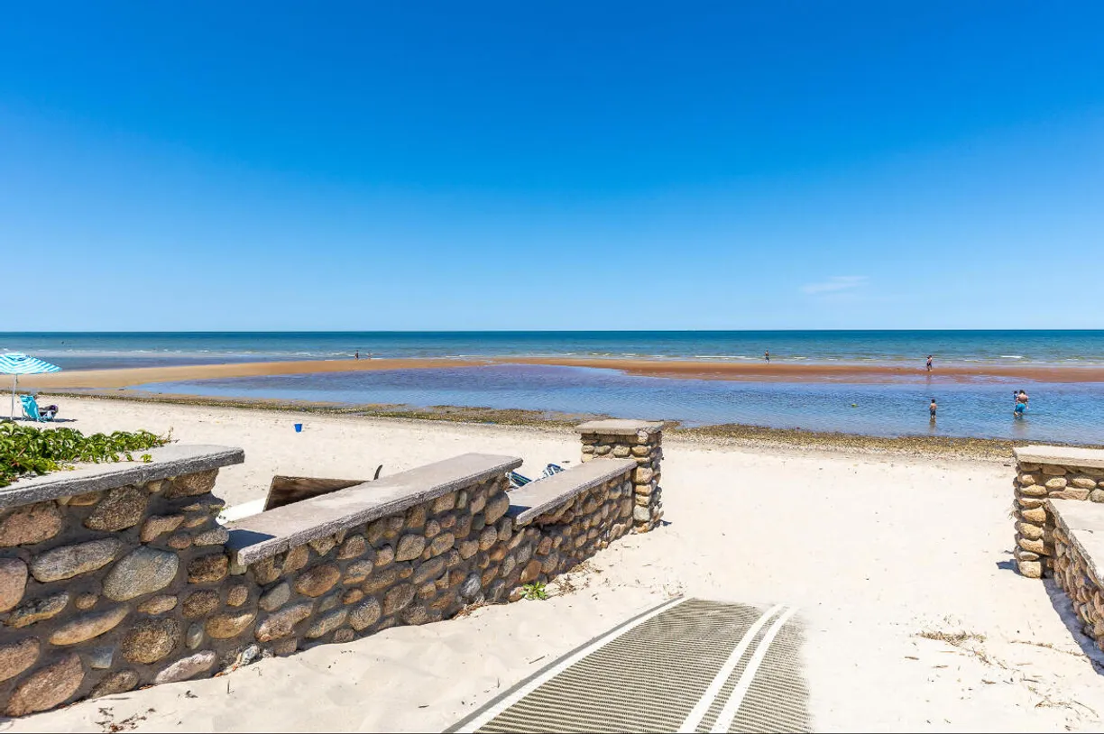 Boston, MA Real Estate | View 261 Linnell Landing | Listing