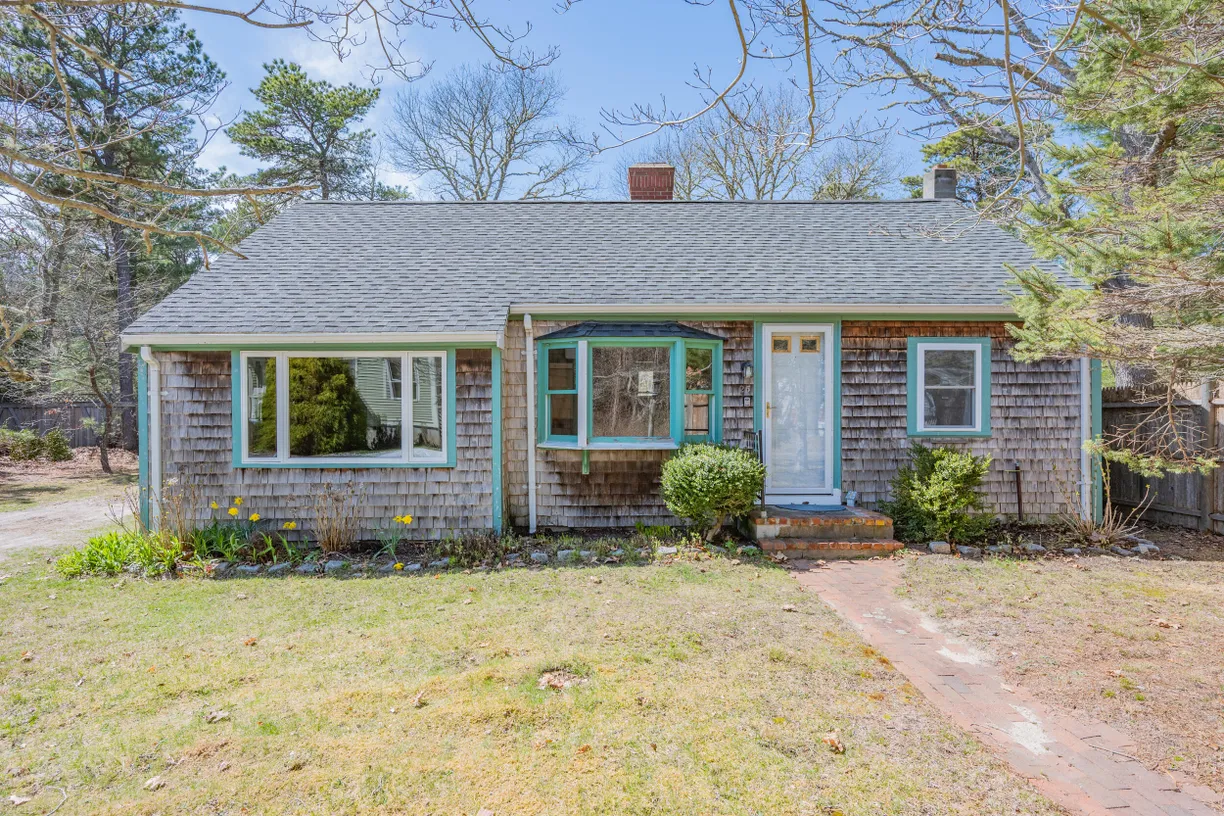 Boston, MA Real Estate | View 25 Charlotte | 3 Beds, 1 Bath