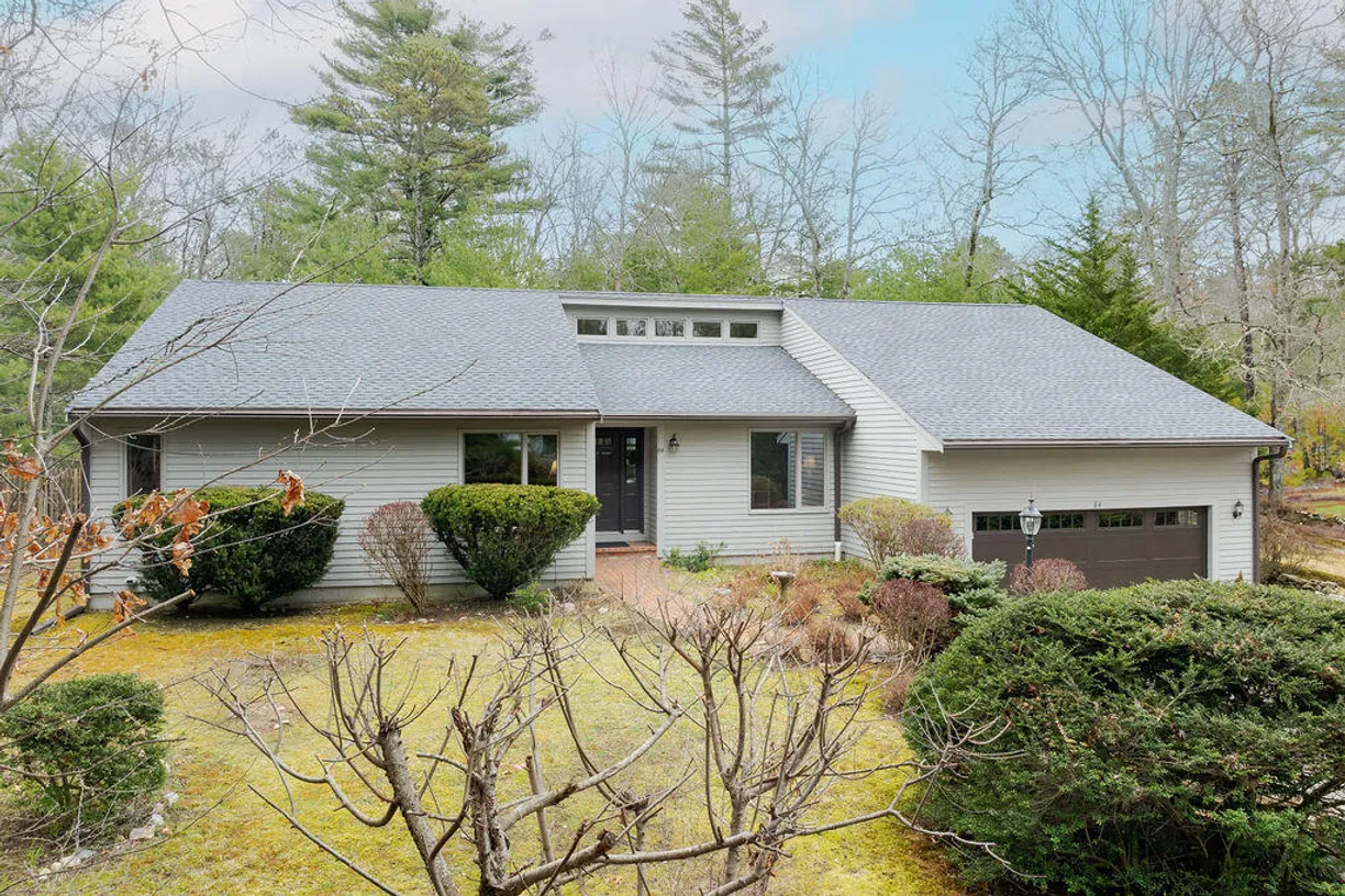 Boston, MA Real Estate | View 84 Popple Bottom | 3 Beds, 2 Baths