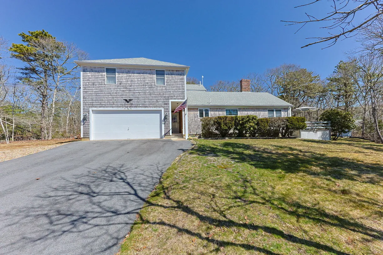 Boston, MA Real Estate | View 252 Chatham | 4 Beds, 2 Baths