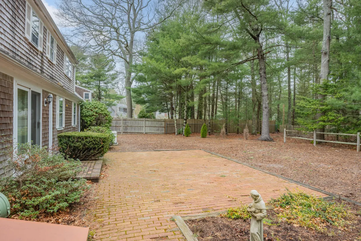 Boston, MA Real Estate | View 105 Rolling Hitch | Listing