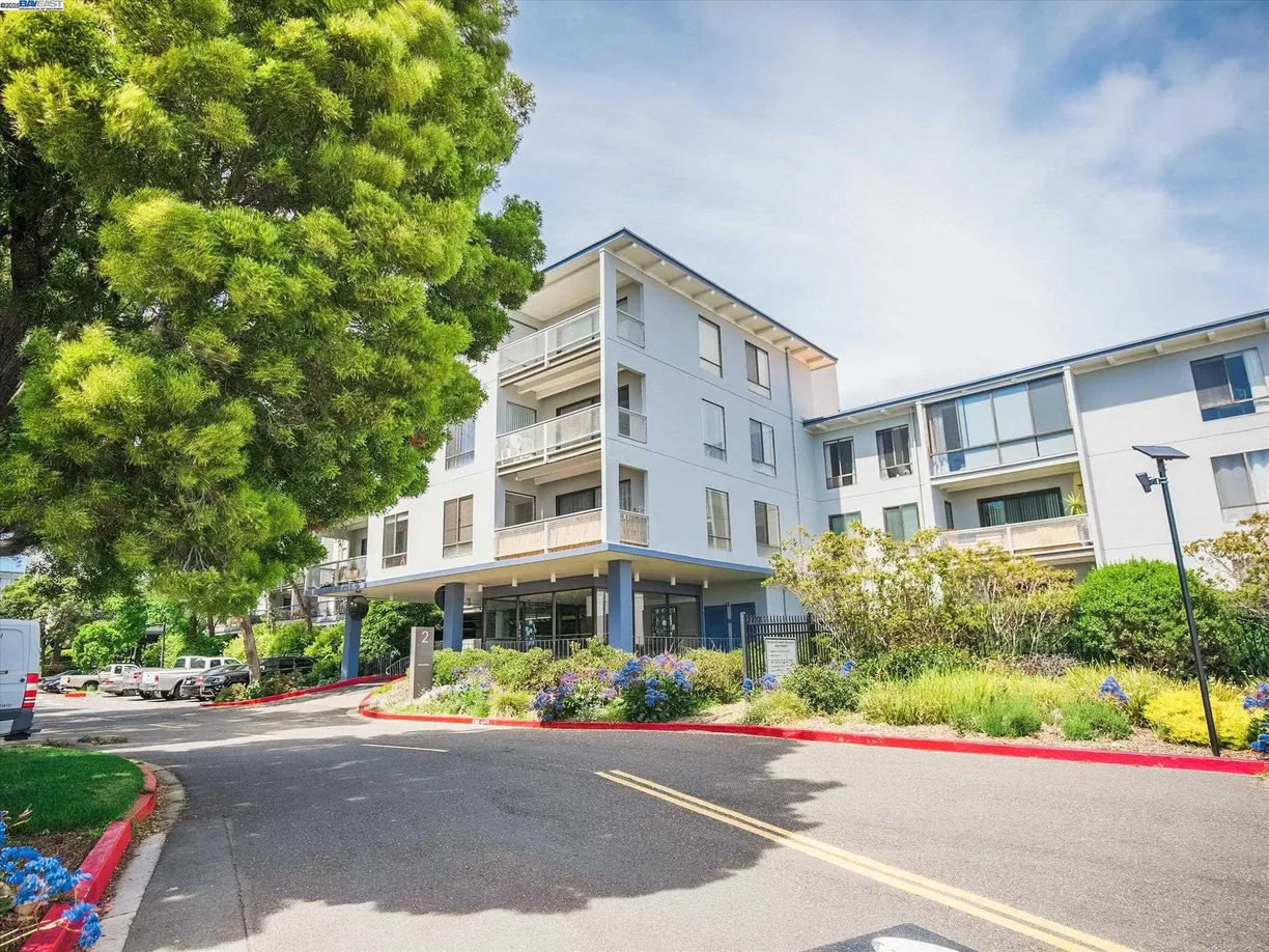 Northern California Real Estate | View 2 Admiral Dr, 280 | Listing