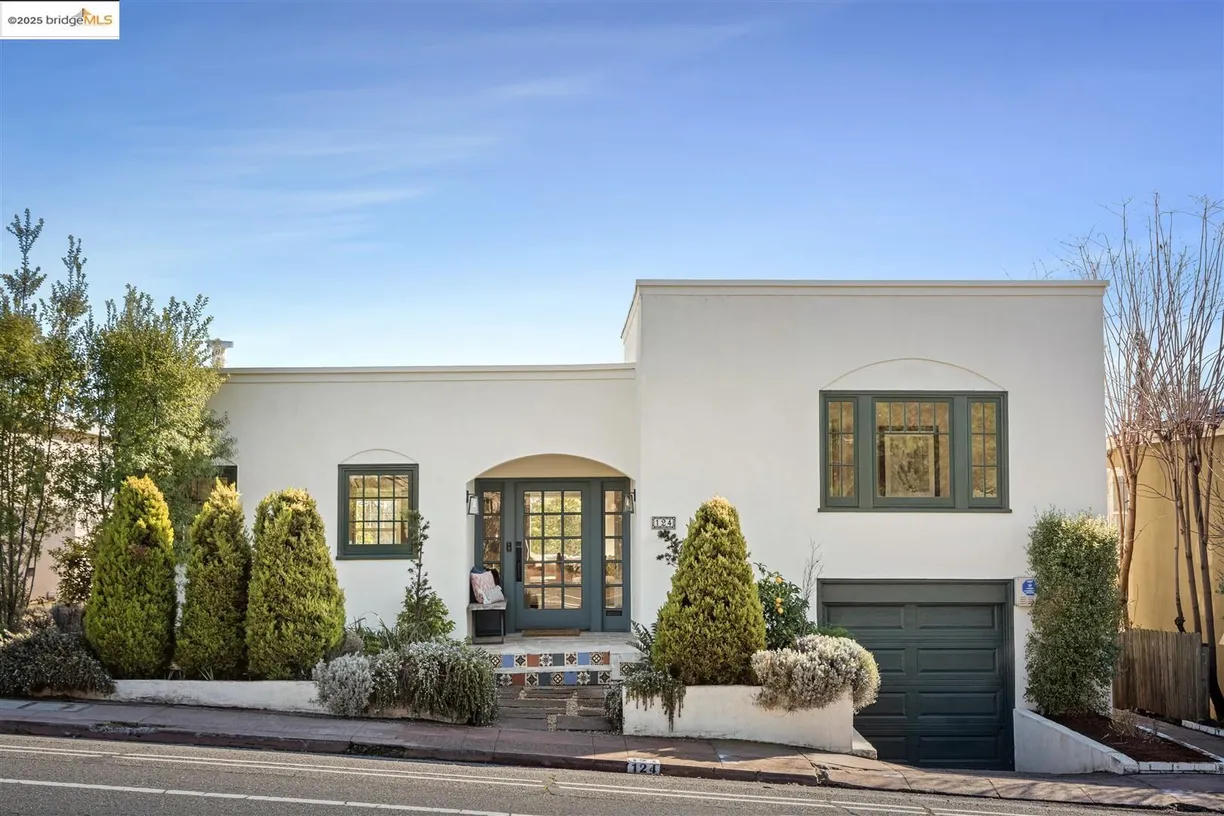 Northern California Real Estate | View 124 Moraga Ave | 3 Beds, 2 Baths