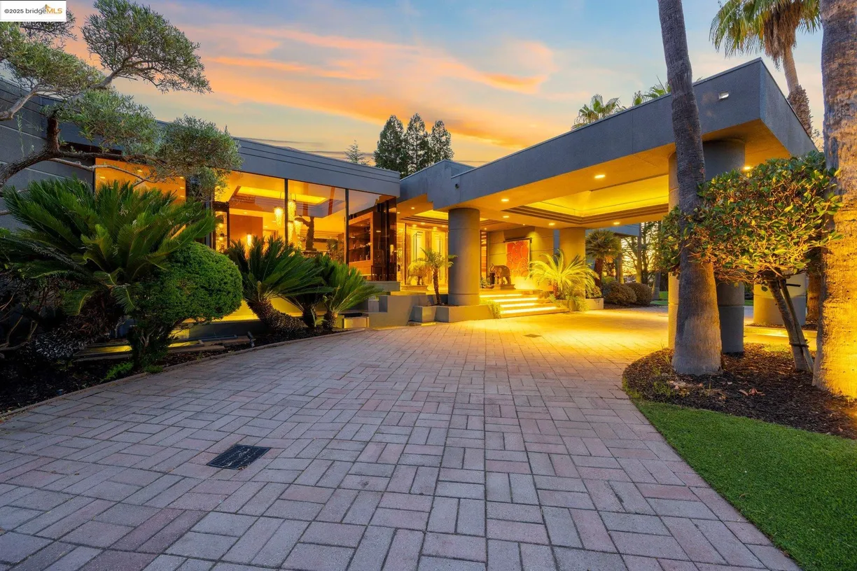 Northern California Real Estate | View 61 Eagle Ridge Pl | 4 Beds, 5 Baths