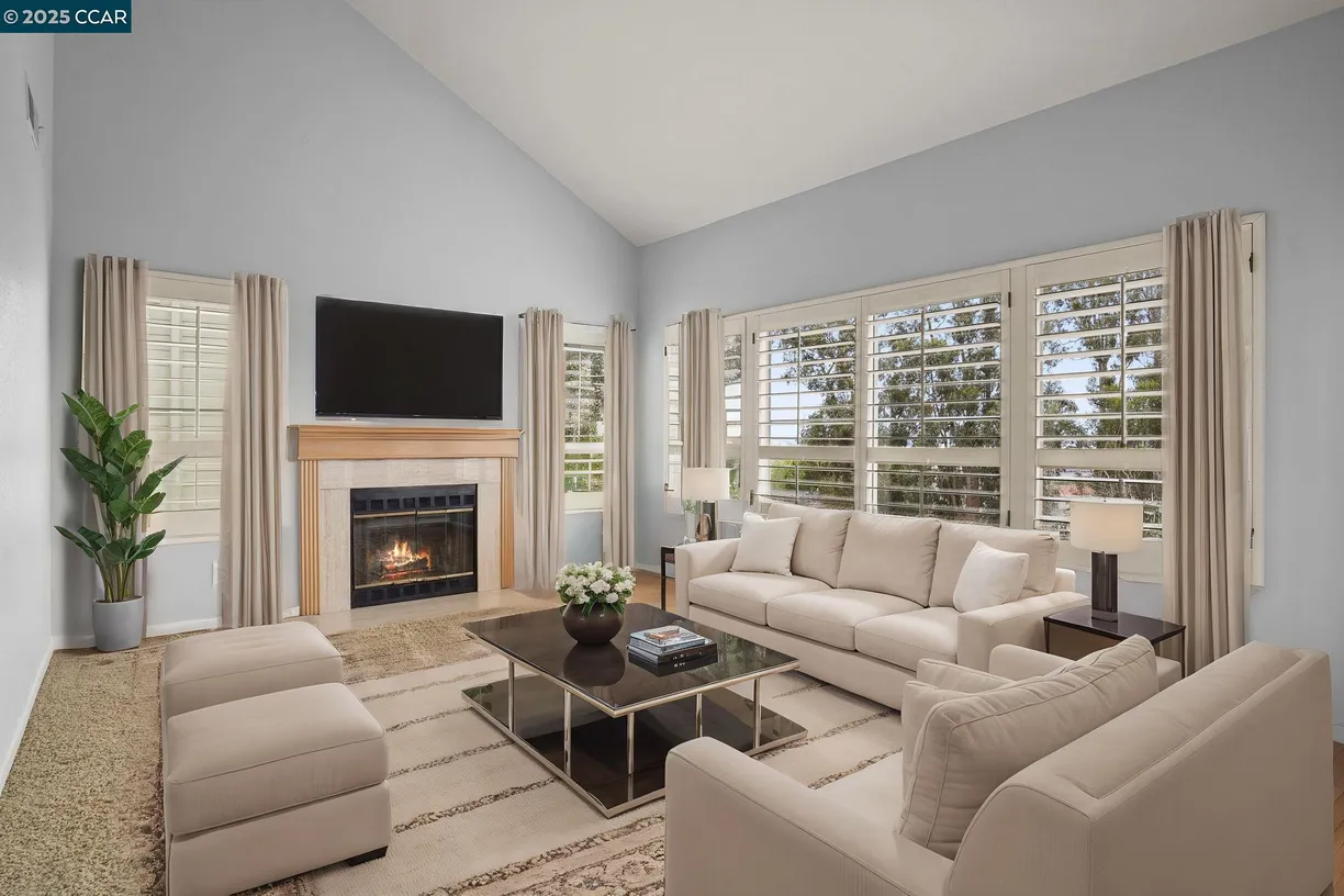 Northern California Real Estate | View 735 Buchanan St., 204 | Listing