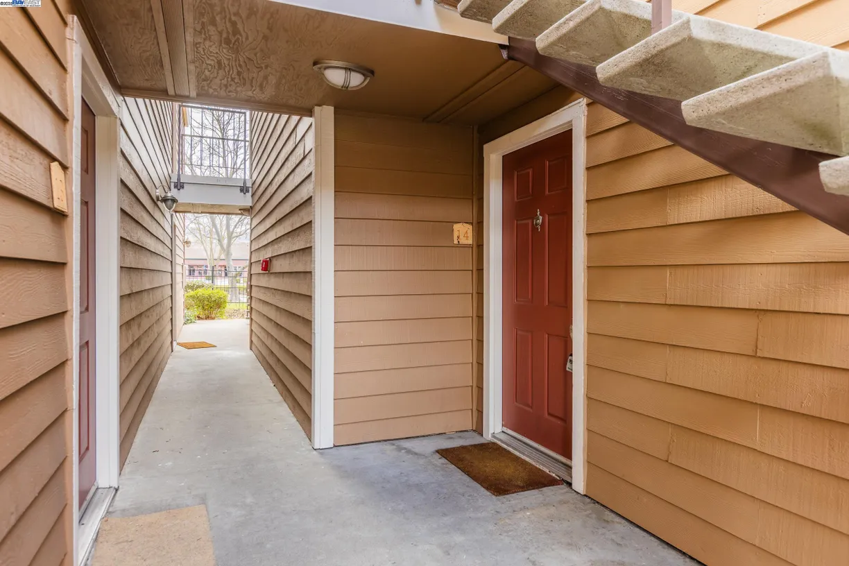 Northern California Real Estate | View 120 Reflections Dr, 14 | Listing