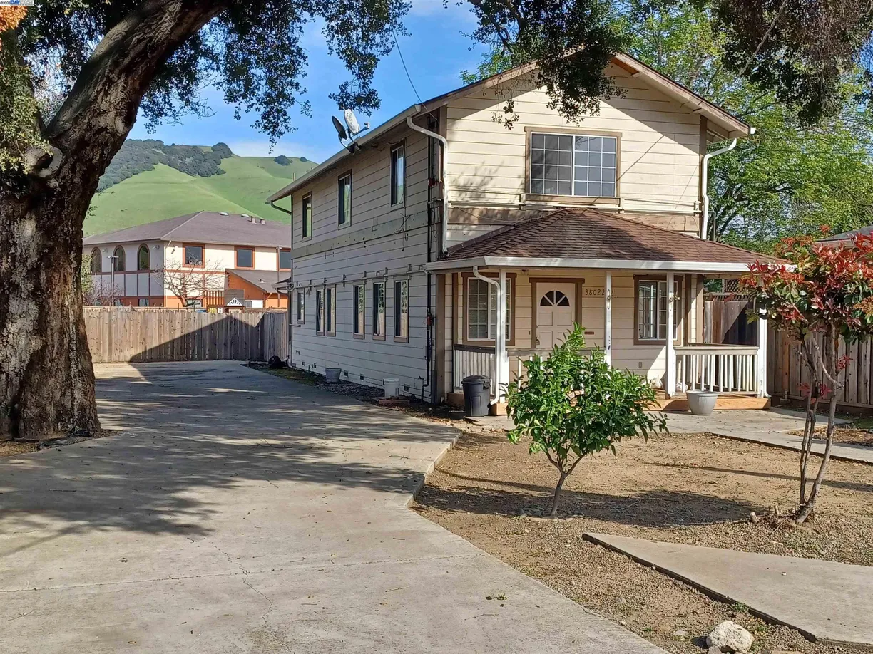Northern California Real Estate | View 38022 Vallejo St | 4 Beds, 2 Baths