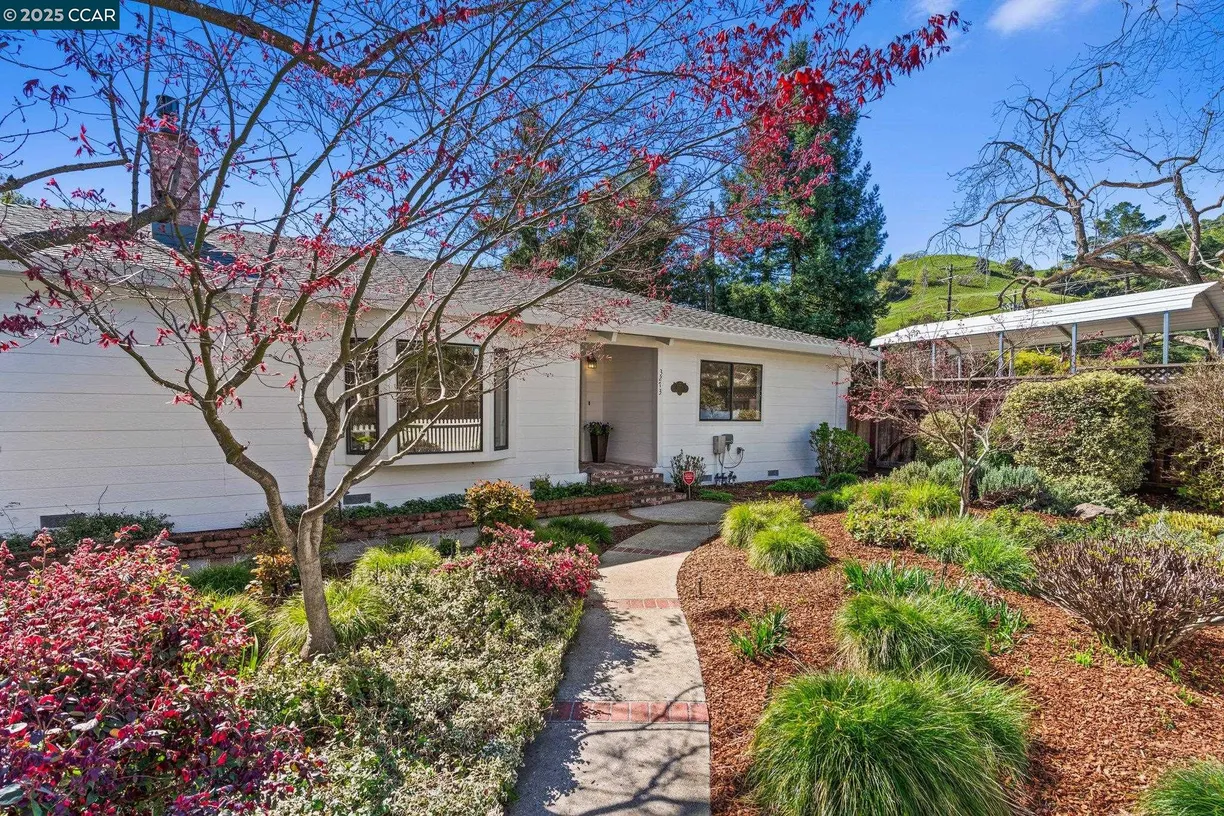Northern California Real Estate | View 3273 Wooded Creek Lane | 3 Beds, 2 Baths