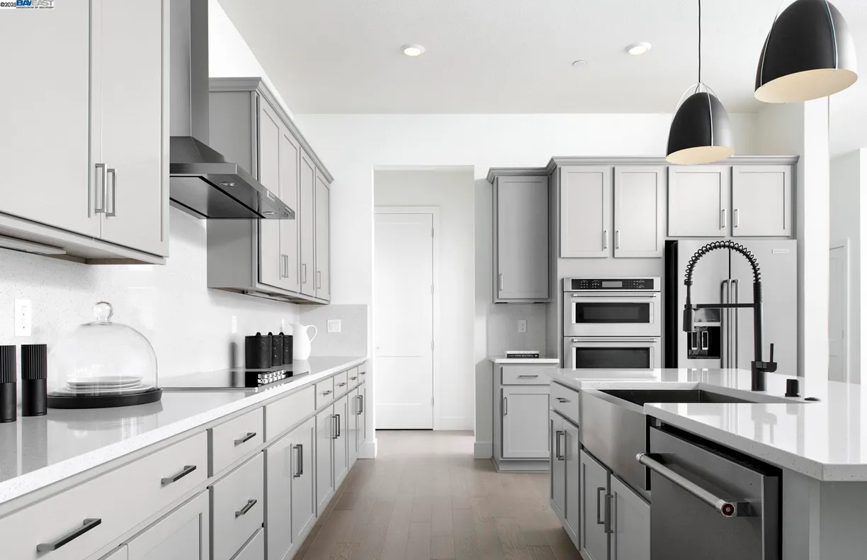 Northern California Real Estate | View  | 5 Beds, 4 Baths