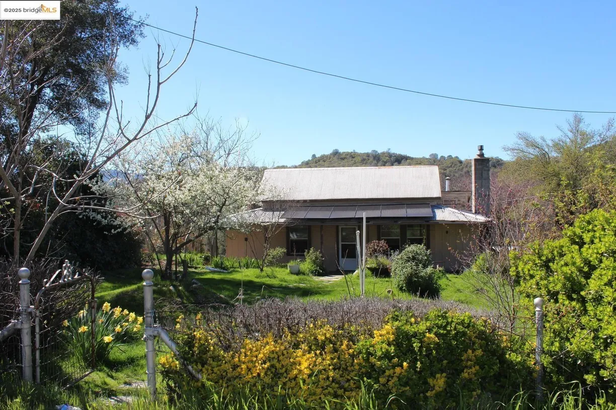 Northern California Real Estate | View 1572 Main ST | 3 Beds, 1 Bath