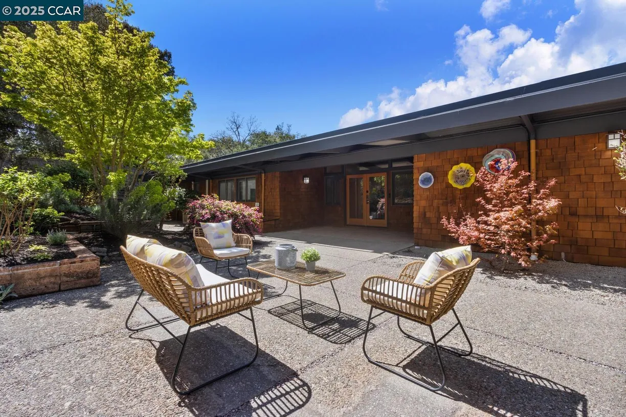 Northern California Real Estate | View 5 Brookbank Road | 4 Beds, 2 Baths