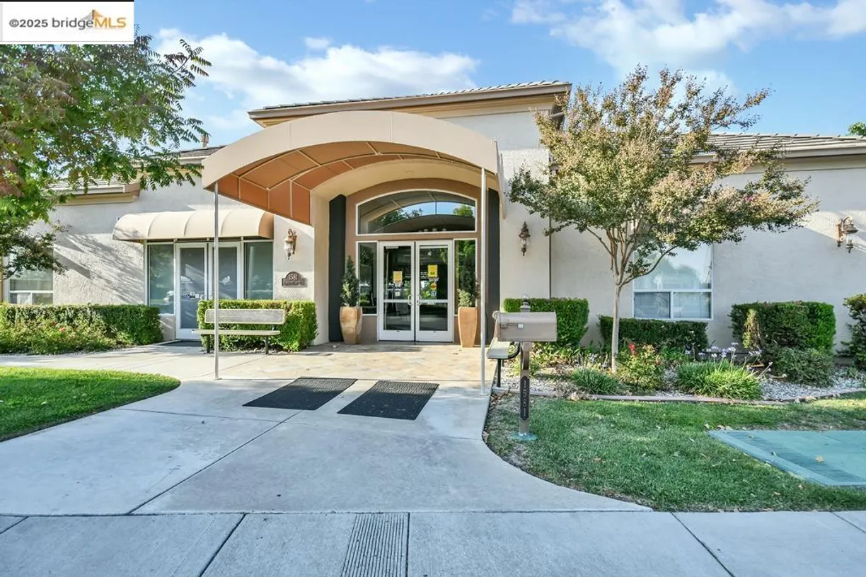 Northern California Real Estate | View 610 Central Park Pl | Listing