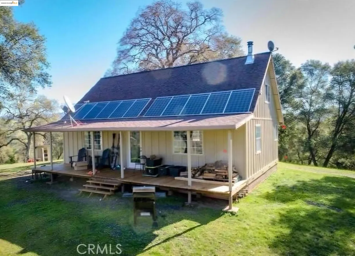 Northern California Real Estate | View  | 2 Beds, 1 Bath
