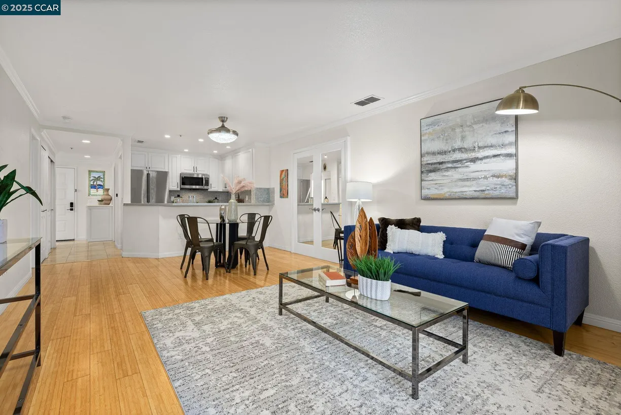 Northern California Real Estate | View 1412 Villa Way | 2 Beds, 1 Bath