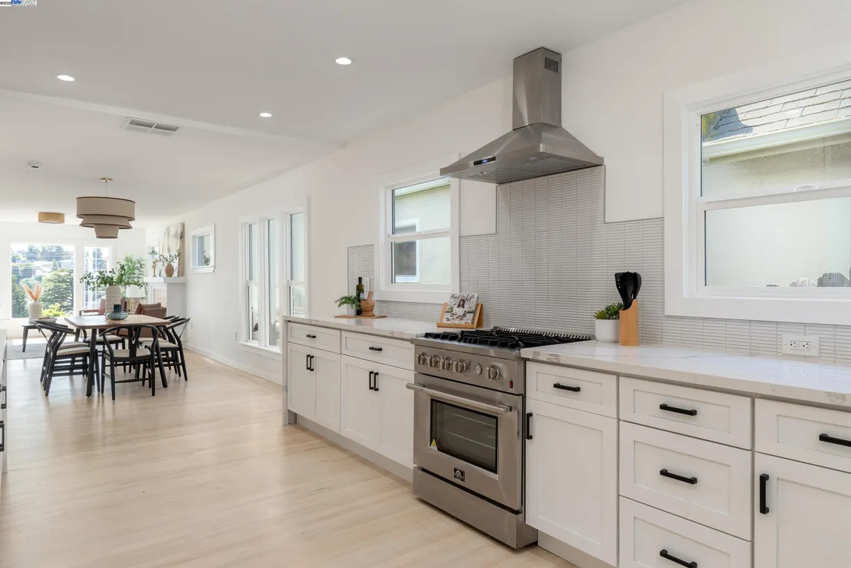 Northern California Real Estate | View 511 Kenmore | 3 Beds, 2 Baths