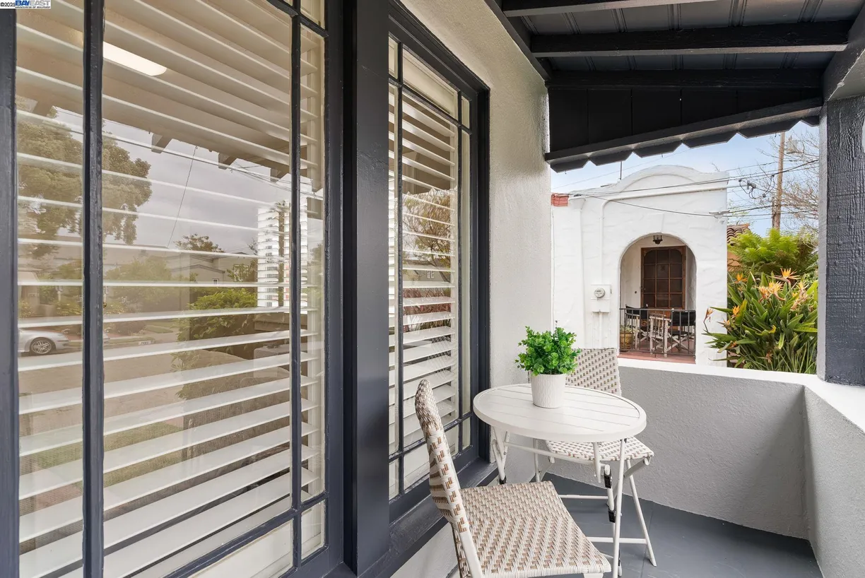 Northern California Real Estate | View 2806 Clay St | Listing