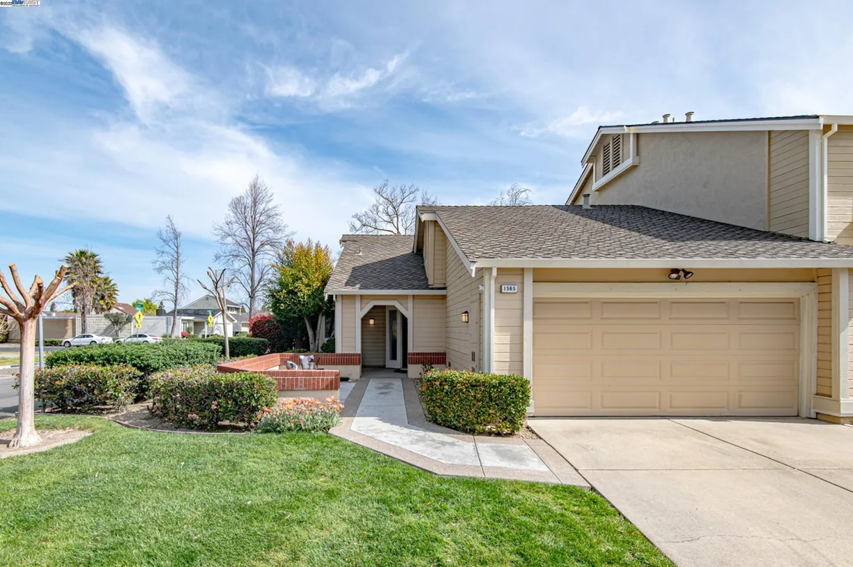 Northern California Real Estate | View 1565 Trimingham Dr | 2 Beds, 2 Baths