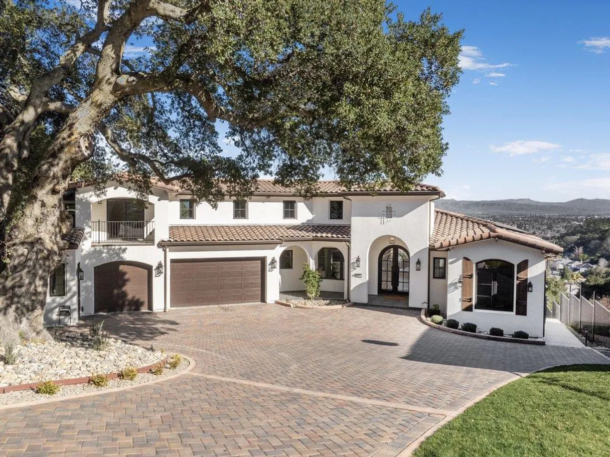 Northern California Real Estate | View 8772 Foxglove Court | 5 Beds, 5 Baths