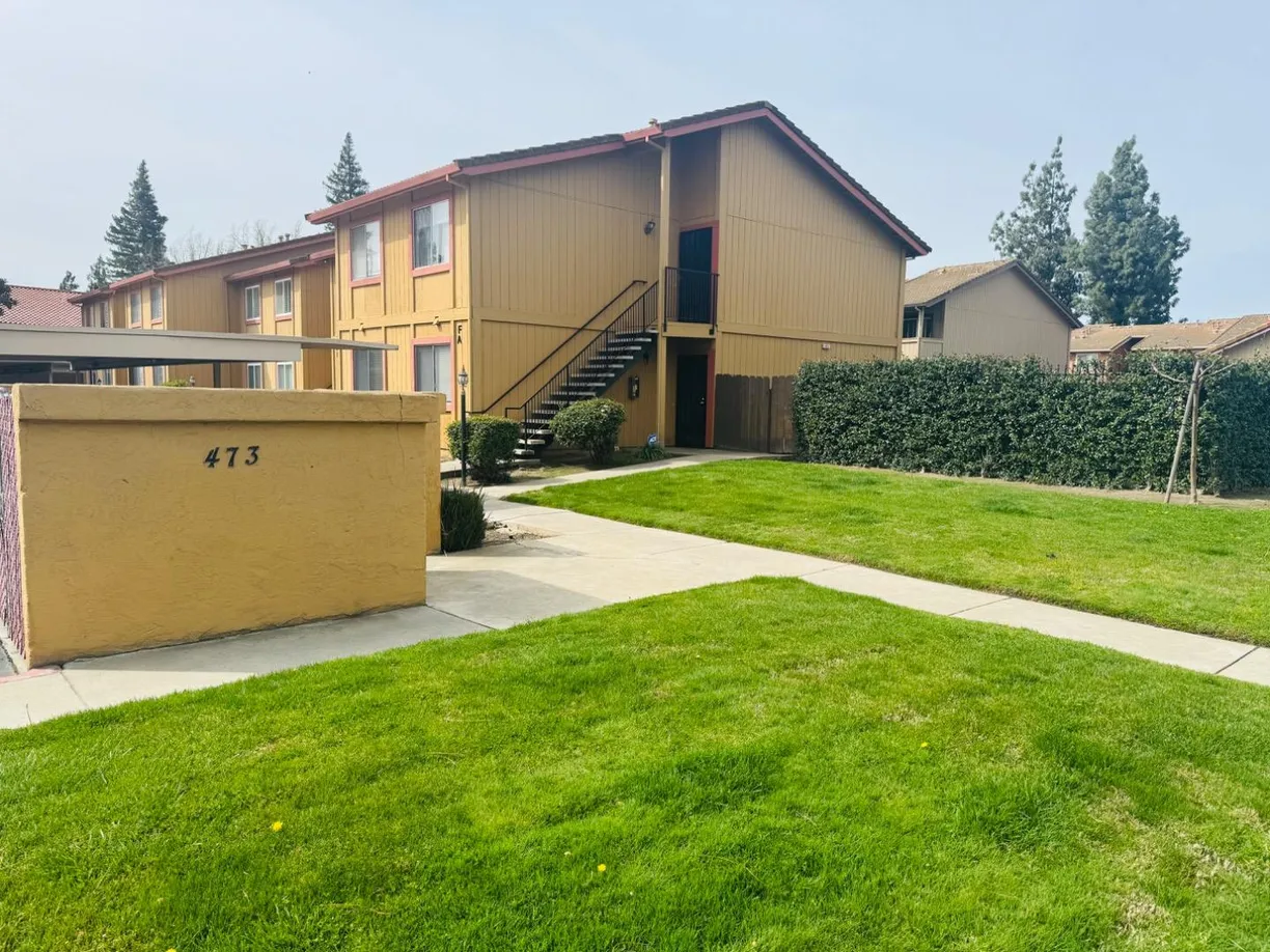 Northern California Real Estate | View 473 Cherry Lane, I | 2 Beds, 1 Bath
