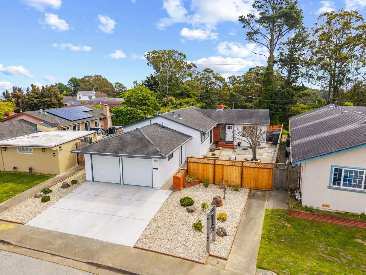 Northern California Real Estate | View 2621 Fleetwood Drive | 3 Beds, 2 Baths